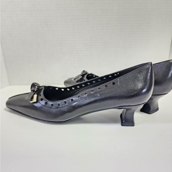 Stuart Weitzman  - Picture 8 of 13